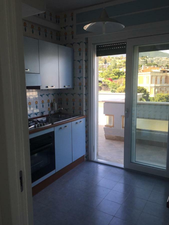 L'Attico Di Anna Apartment Sanremo Ngoại thất bức ảnh